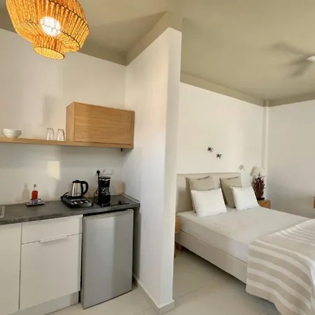 Aparthotel Eleni On The 3*