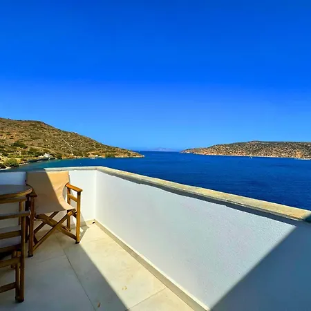 Eleni On The Katápola