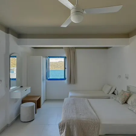 Eleni On The Apartahotel Katápola