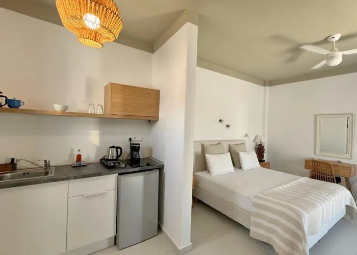 Aparthotel Eleni On The 3*